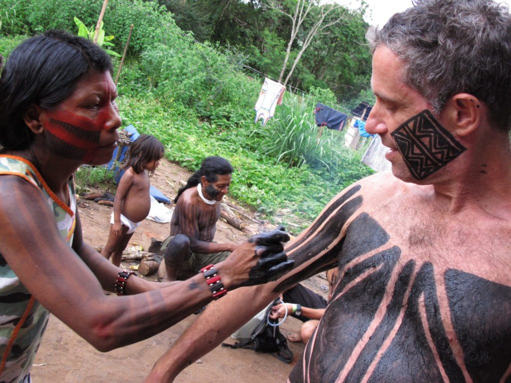Kayapó tribal body paint with jenipapo