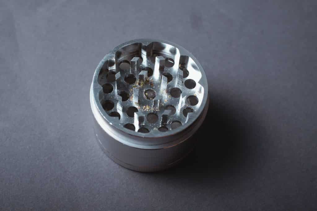 Cannabis grinder can be used for microdosing magic mushrooms